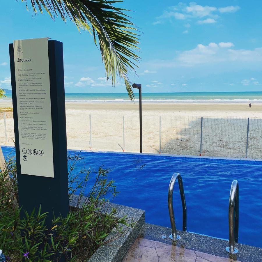 Kuantan Staycationtimurbay Экстерьер фото